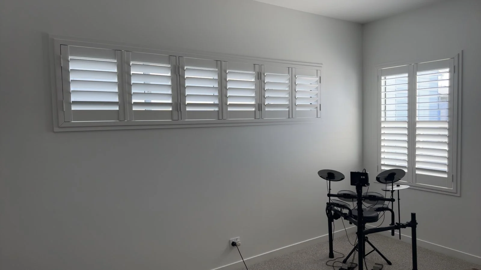 IMG_4069 — Shutter Hinged — bedroom — shutters