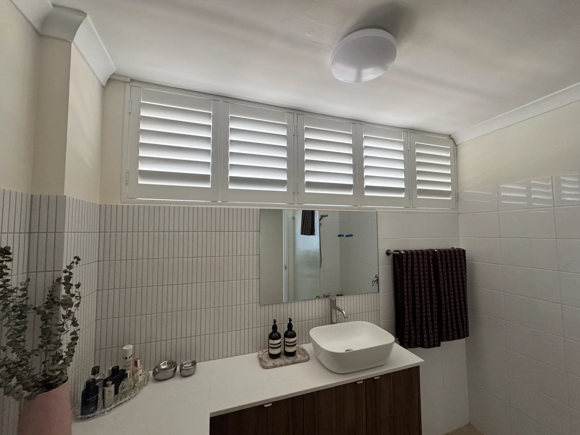 shutter-bathroom-loganholme-hinged-1 — Shutter Hinged — bathroom — shutters
