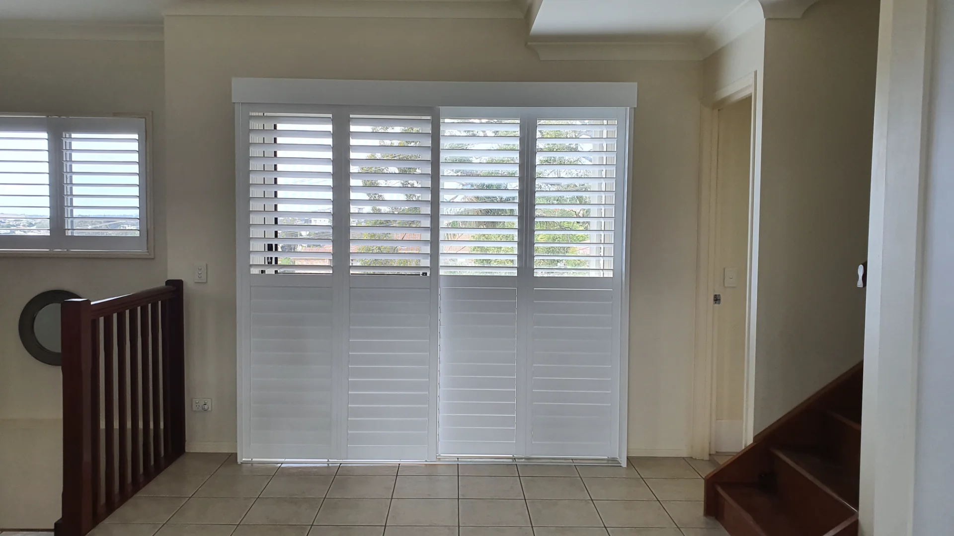 sliding-shutters-brisbane-living-1 — Shutter Sliding FF-BB — living — shutters